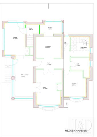 Un charme architectural traditionnel dans un cadre verdoyant.