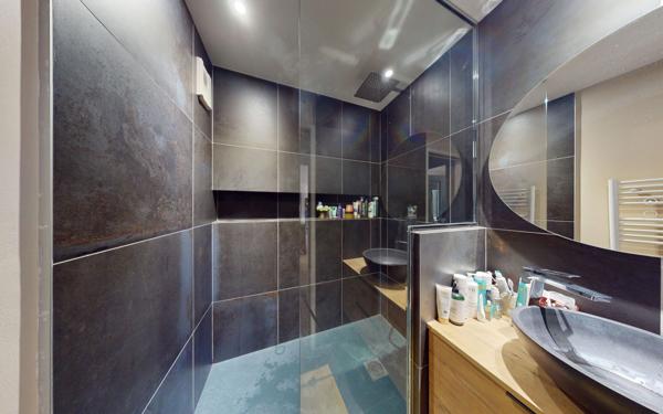 Appartement à vendre    3 pièces • 68,61 m2 Villeurbanne