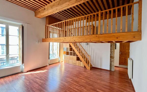 Appartement à vendre    3 pièces • 67,43 m2 Lyon 6