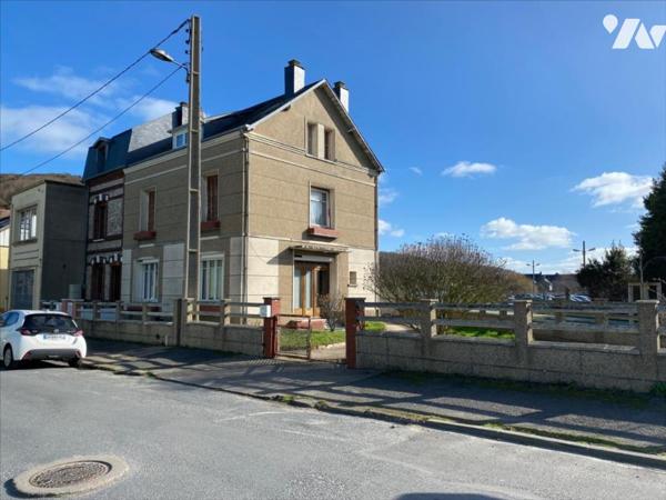 Proximité Centre Ville Maison avec jardinet et garage