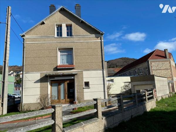 Proximité Centre Ville Maison avec jardinet et garage