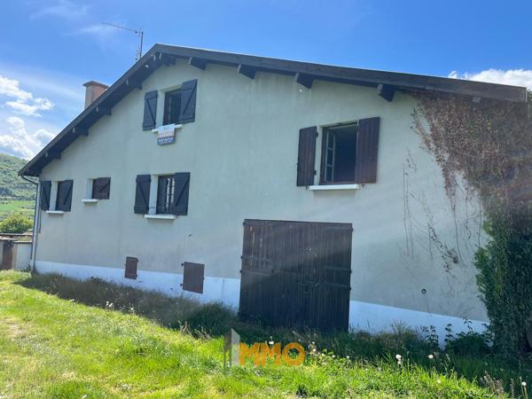 CORPS DE FERME AVEC DEPENDANCES ET VUE
