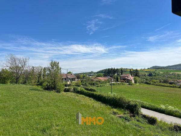 CORPS DE FERME AVEC DEPENDANCES ET VUE