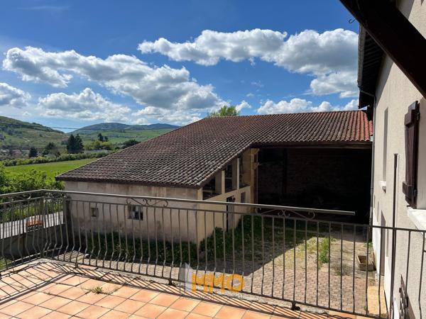 CORPS DE FERME AVEC DEPENDANCES ET VUE