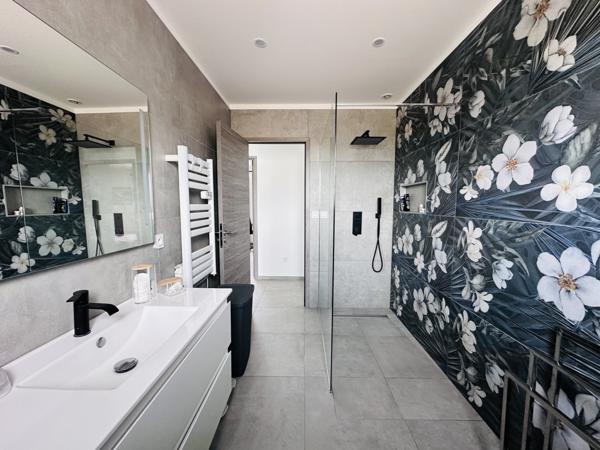 Ventiseri (20240) Maison 3 chambres avec piscine garage