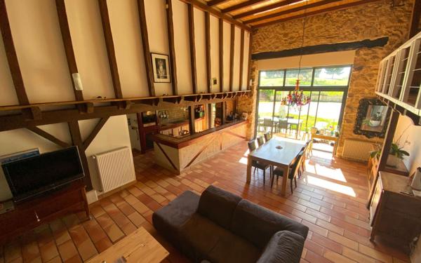 Maison à vendre    5 pièces •  Couzeix