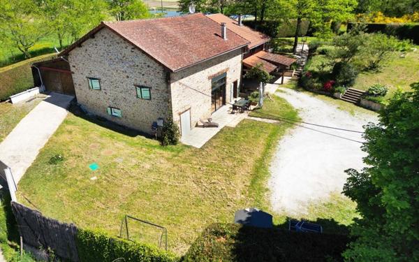 Maison à vendre    5 pièces •  Couzeix