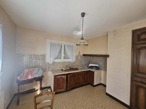 Maison à vendre 171 359 € Montguyon 7 p 151 m² DPE E