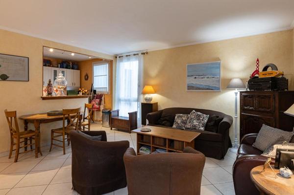 Dernier étage avec Terrasse