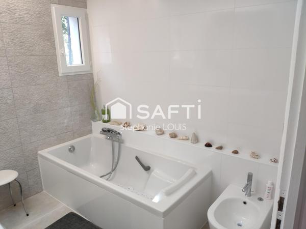 MAISON D'ARCHITHECTE AU CALME SANS VIS A VIS