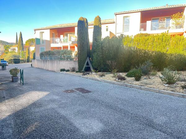 APPARTEMENT TYPE3 DE 68.78 m2 EN REZ DE JARDIN AVEC JARDINET BOX MANOSQUE