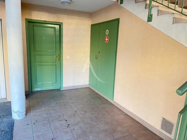 APPARTEMENT TYPE3 DE 68.78 m2 EN REZ DE JARDIN AVEC JARDINET BOX MANOSQUE