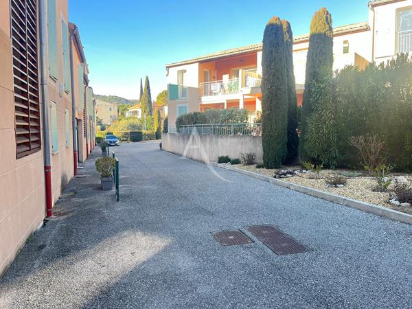 APPARTEMENT TYPE3 DE 68.78 m2 EN REZ DE JARDIN AVEC JARDINET BOX MANOSQUE