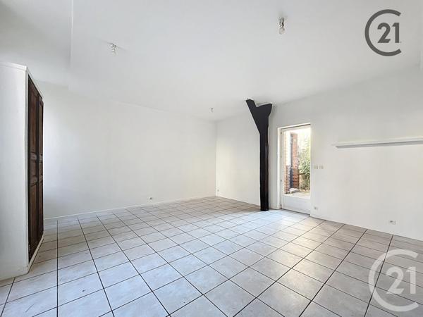 Immeuble à vendre  100 m2 SENS - 89