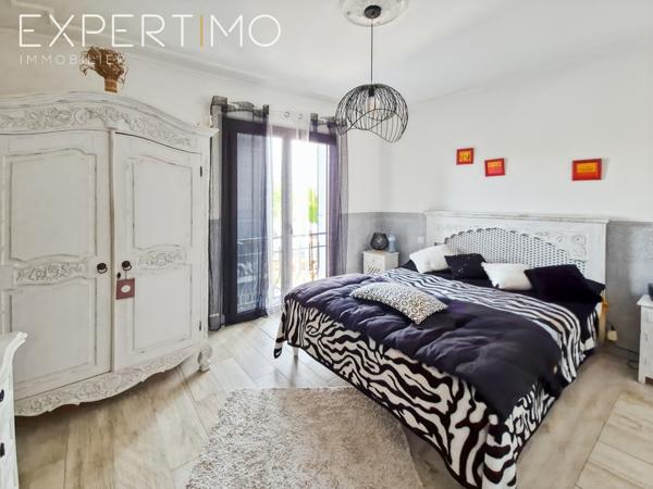 Royan (17200) VIAGER SANS RENTE ROYAN MAISON DE 210 M² MONSIEUR DE 87 ANS