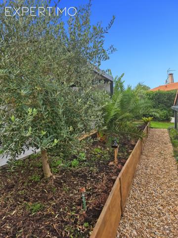 Royan (17200) VIAGER SANS RENTE ROYAN MAISON DE 210 M² MONSIEUR DE 87 ANS