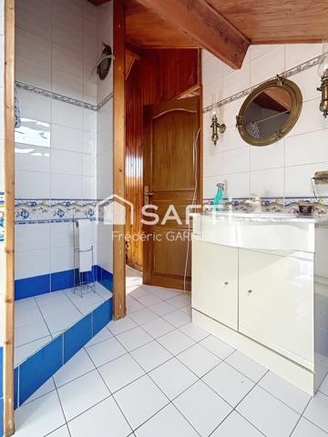 Maison de ville de 6 pièces, 4 chambres, bureau, jardin