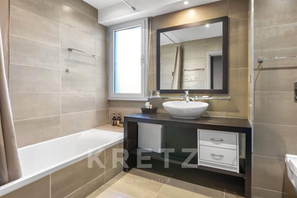 4 pièces, Vue mer, appartement dans le quartier La Mer-Le Puadon-Cannes Eden, à Vallauris