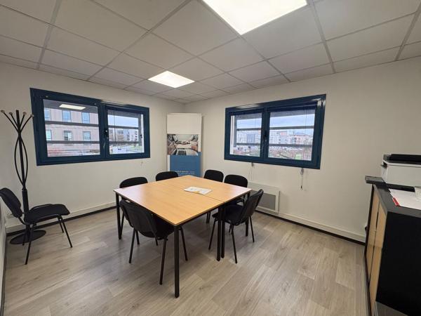 Bureaux à louer 166 m2 Orleans Droits de l'Homme