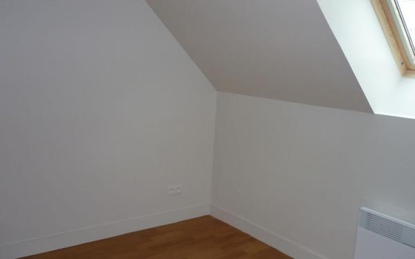 Maison à louer    3 pièces •  Bouzy-la-Forêt