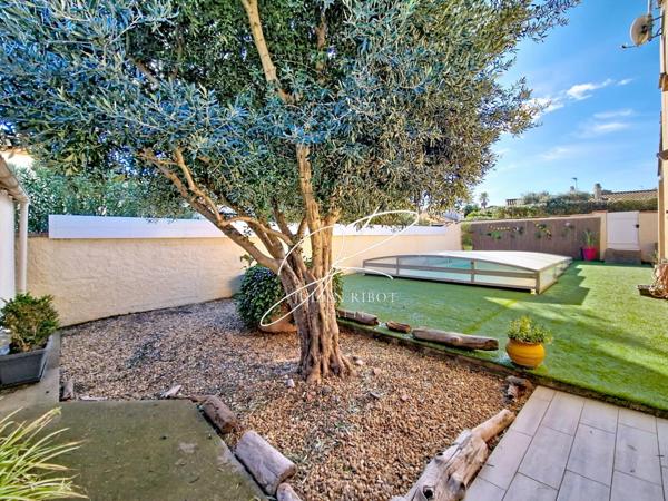 Maison T6 4 chambres 115 m² garage et piscine