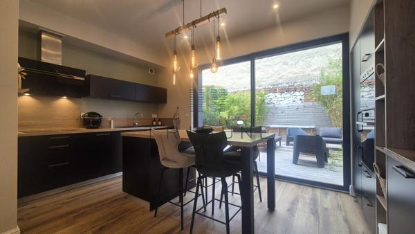 Maison 7 pièce(s) 5 chambre(s) 150 m²