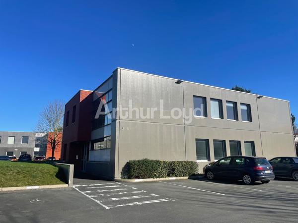 Bureaux à louer à Lambersart – Élégance, luminosité et emplacement stratégique