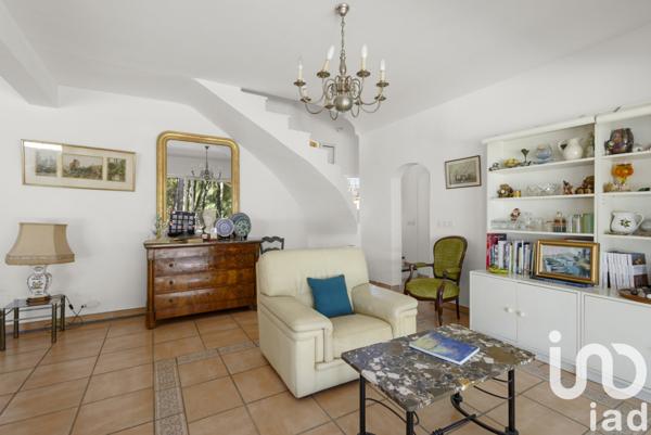 Maison à vendre 7 pièces 257 m² Ventabren