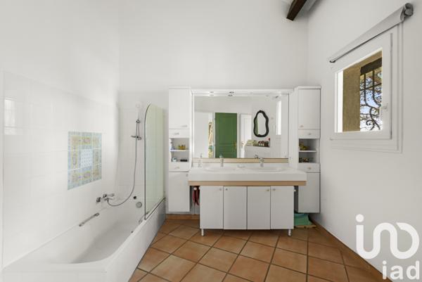 Maison à vendre 7 pièces 257 m² Ventabren