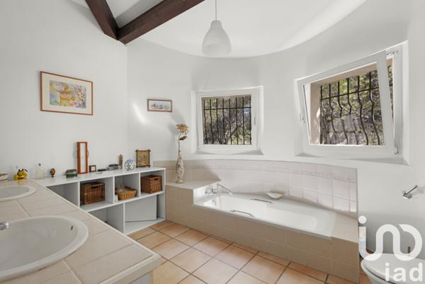 Maison à vendre 7 pièces 257 m² Ventabren