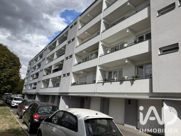 Appartement à vendre 3 pièces 64,76 m² Saint-Fargeau-Ponthierry