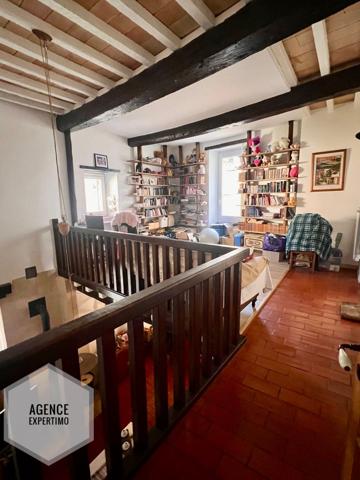 Courthézon (84350) Magnifique maison de village 165 m2 avec garage