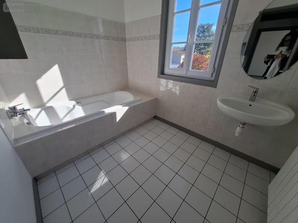 Maison à vendre à Saintes en Charente-Maritime (17100), ref : 17111-702