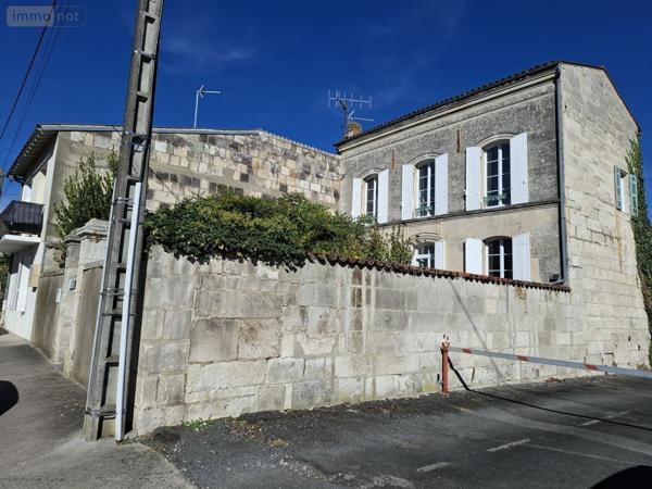 Maison à vendre à Saintes en Charente-Maritime (17100), ref : 17111-702