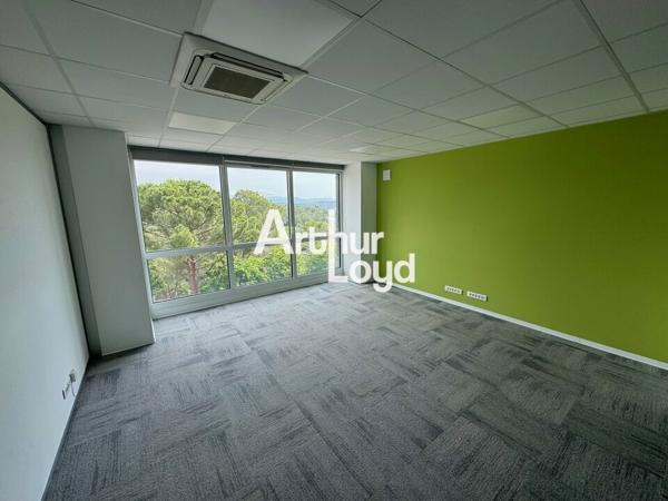 Bureaux Prime 1854 m² divisibles dès 411.9 m² à louer - Sophia Antipolis