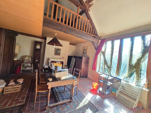 Maison de campagne de caractère 1 heure Paris sud terrain boisé avec étang 4353m²