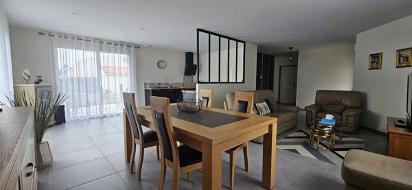 Maison plain pied récente quatre chambres, Bergerac