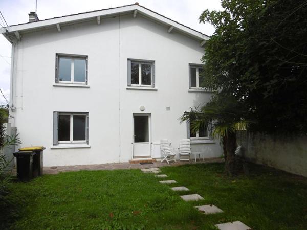 Maison  4 pièces  77 m2