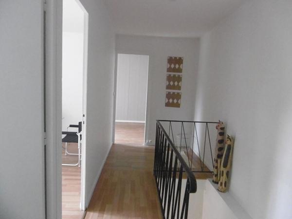 Maison  4 pièces  77 m2