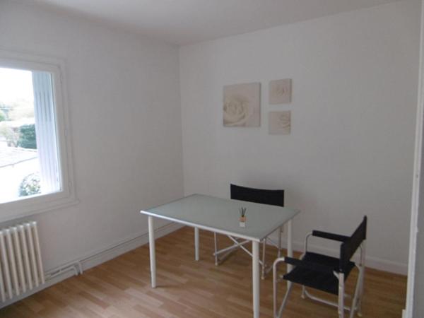 Maison  4 pièces  77 m2