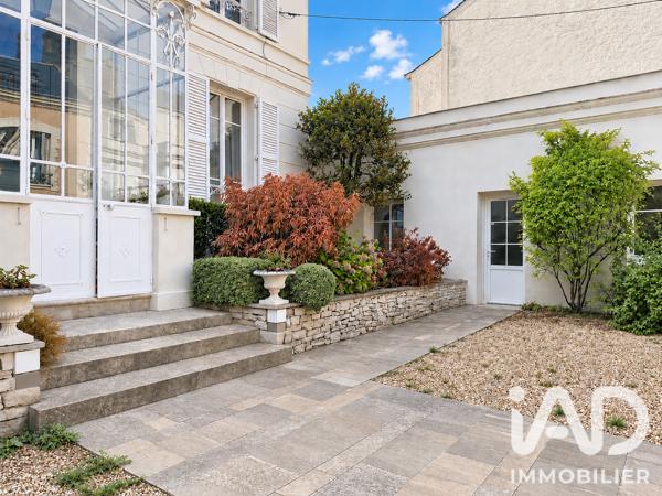 Maison (prestige) à vendre 10 pièces 300 m² Dourdan