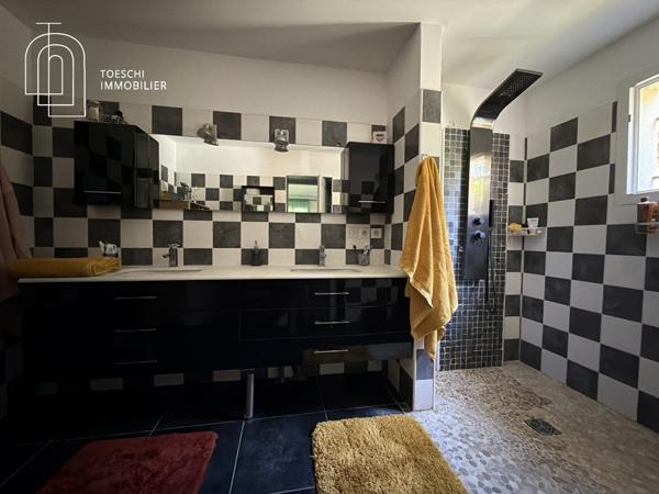 Maison de caractère avec jardin paysager – Quartier Trinquetaille