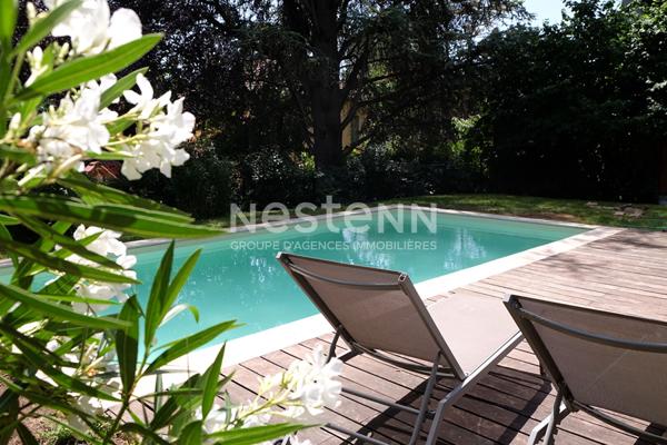 Maison bourgeoise a vendre a Ecully - 7 pieces, piscine et garage