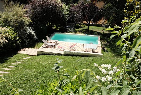 Maison bourgeoise a vendre a Ecully - 7 pieces, piscine et garage