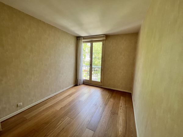 PAU Faculté / Cité Administrative - Appartement 5 pièce(s) 92 m2 avec balcon, garage et cave
