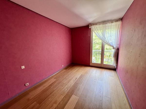 PAU Faculté / Cité Administrative - Appartement 5 pièce(s) 92 m2 avec balcon, garage et cave
