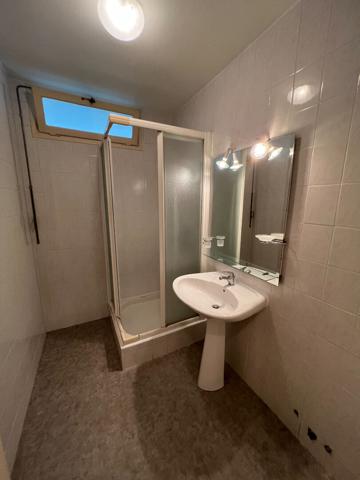 PAU Faculté / Cité Administrative - Appartement 5 pièce(s) 92 m2 avec balcon, garage et cave