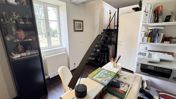 Saint-Pourçain-sur-Sioule (03500) Viager Libre Monsieur 85 ans - Maison avec terrain et piscine