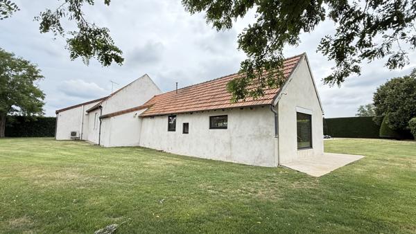 Saint-Pourçain-sur-Sioule (03500) Viager Libre Monsieur 85 ans - Maison avec terrain et piscine