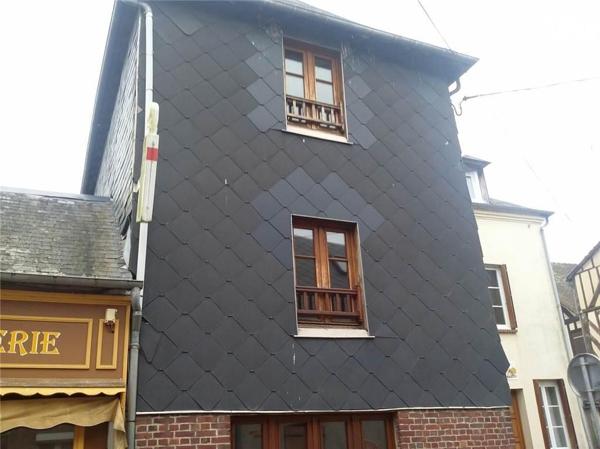 ORBEC IMMEUBLE DE RAPPORT COMMERCE ET HABITATION LIBRE
